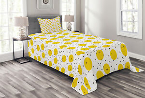 Yellow and White Quilted Bedspread & Pillow Shams Set, Big Circles Print