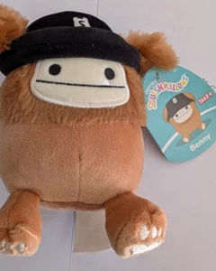 Squishmallows Benny Bigfoot Clip-On Spielzeug Take4 mit Etiketten und Etiketten - Bild 1 von 6