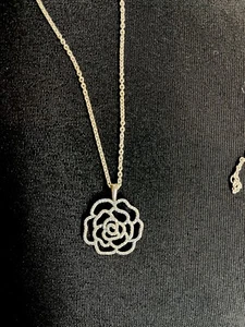 Sterling Silver Diamond-cut Rose Flower Pendant Necklace - Picture 1 of 6