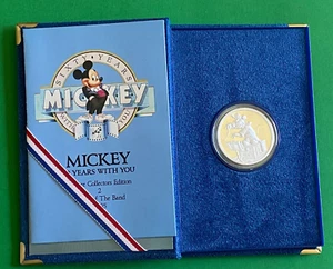 1988 DISNEY RARITÄTEN POSTFRISCH MICKEY 60 JAHRE MIT DIR #2 ANFÜHRER DER BAND 1935 - Bild 1 von 4