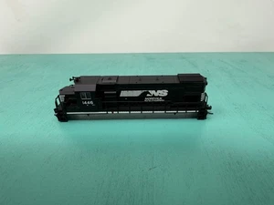Atlas N Trainman - GP15 - Shell Only - NS Norfolk Southern - Picture 1 of 4