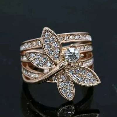 Anillo de cóctel libélula diamante simulado corte redondo de 2 quilates enchapado en oro rosa de 14 quilates Foto 1 de 4
