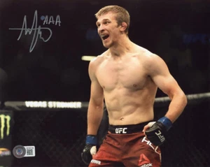 ARNOLD ALLEN SIGNED AUTOGRAPHED 8x10 PHOTO FEATHERWEIGHT MMA UFC BECKETT BAS - Picture 1 of 2