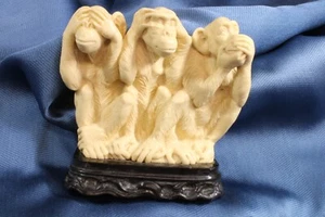 Escultura tres monos sabios grandes. Firmados AB. Sculpture three wise. Signed. - Picture 1 of 8