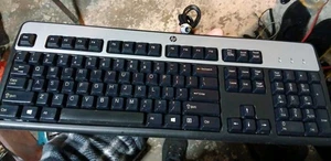 HP OEM Genuine Wired PS/2 - Keyboard - Black - 434820-007 KB-0316 - Picture 1 of 5