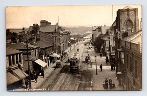 RPPC Yorkshire Street View Burnley UK Trolley Autos Pferd Buggy Schuster Postkarte - Bild 1 von 4