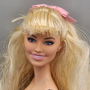 NACKTE BARBIE THE MOVIE MARGOT ROBBIE PUPPE BLONDE HAARE PONY MODEPUPPE - Bild 1 von 15