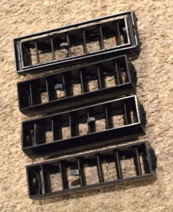 1991-1995 JEEP WRANGLER YJ LOWER VENTS HEAT AIR DUCT MOUNT AC X4 USED AUTHENTIC - Picture 1 of 6