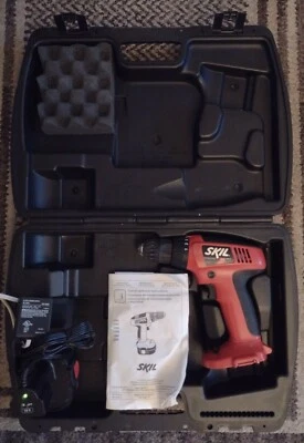 SKIL Cordless Screw Gun Tools Red Drill Brochure Hard Case Battery & Cord & Case - Image 1 of 4