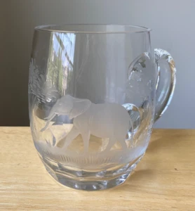 QUEEN LACE AFRICAN WILDLIFE 20 Oz Etched Elephant Beer Mug - Germany - VGUC - Picture 1 of 6