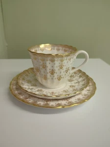 SPODE Fleur De Lys Gold Y8063-F/H/I Cup, Saucer & Tea Plate SAN34 - Picture 1 of 12