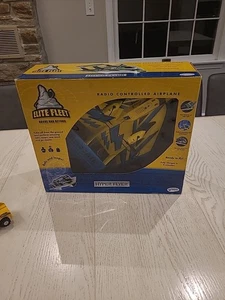 Hyper Flyer Radio Controlled Airplane - Picture 1 of 6