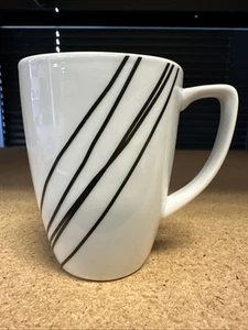 Corelle Coordinates Porcelain Simple Lines Mug - Picture 1 of 4