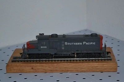 Tyco/Mantura GP20 Southern Pacific #5628 de colección escala HO necesita barandilla Foto 1 de 4