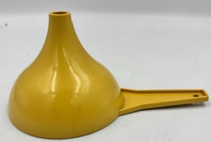 Vintage 1970's Tupperware FUNNEL w/ Handle # 1227 Hershey Kiss - Harvest Gold - Picture 1 of 4