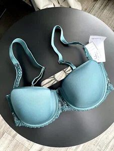 Chantelle bra 32F ( 70F ) Memory Foam Cup - Picture 1 of 8