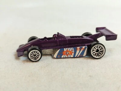 "Coche de carreras Indy 500 1982 Hot Wheels #6 Sun Racing F1 Racer púrpura 1:64 diecast 3""" Foto 1 de 4