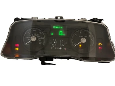 Cuadro de instrumentos velocímetro 06 Lincoln Town Car medidores de panel 181.009 millas Foto 1 de 4
