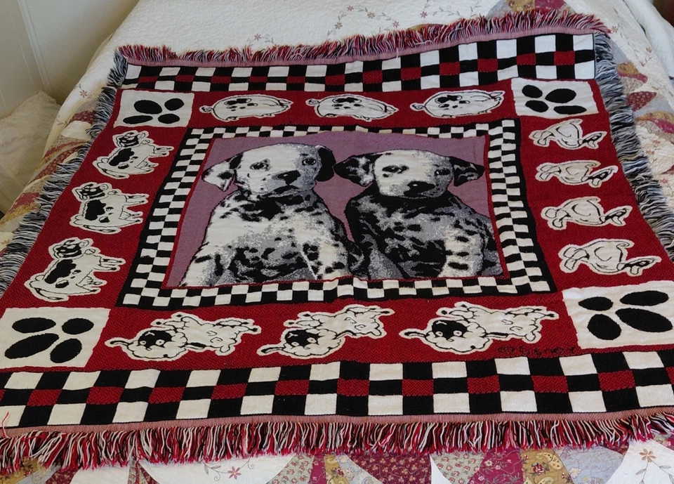 Disney 101 Dalmations Woven Acrylic Throw. Black/red/white. 47in. x 52 in. - Image 1 of 4