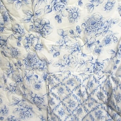 Longaberger Blue Dahlia Floral Cottage Trellis Twin Comforter(s) - Image 1 of 4