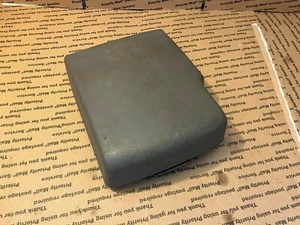 2005-2010 Grand Cherokee Center Console Lid Cover Top Arm Rest Armrest Gray - Picture 1 of 2