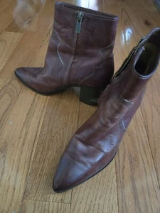 Frye Western Brown Pointed Toe Leather Ankle Boot with Block Heel | Size 9.5M - Picture 1 of 16