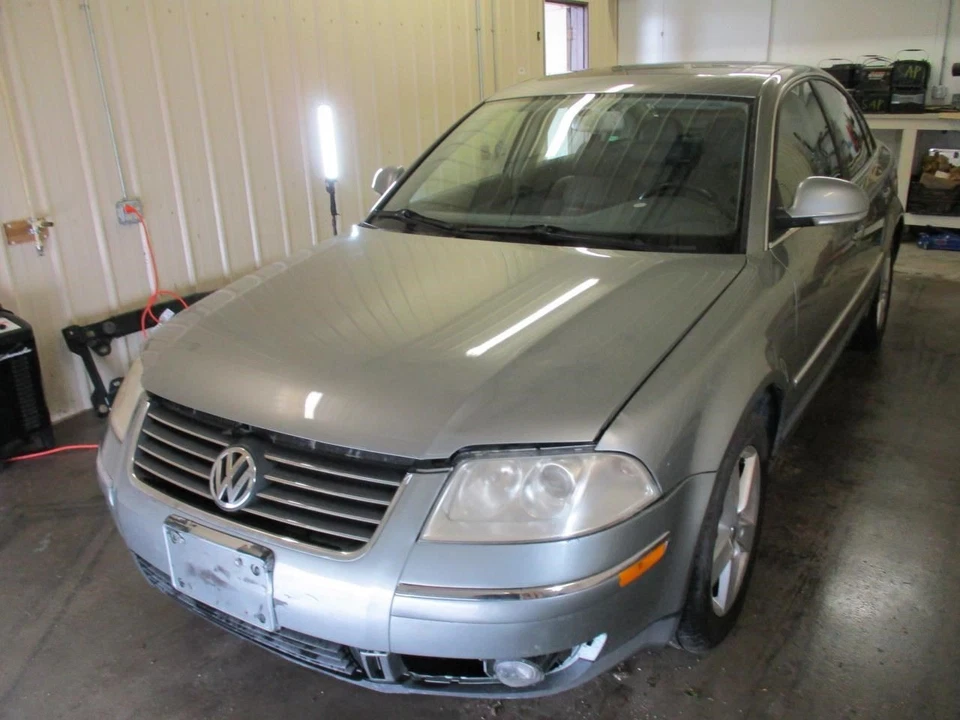 Bobina/encendedor compatible con 98-05 PASSAT 1666988 Foto 1 de 4