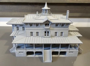 N scale Building 1:160 Mansion - Picture 1 of 10