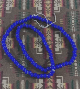 Perline cuore bianco veneziano blu cobalto 1/0, circa 100 perline per filo - Foto 1 di 2