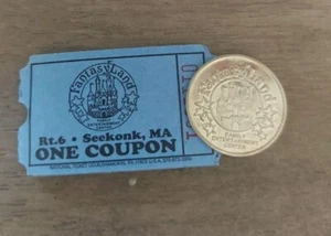 Fantasyland Family Entertaiment Center Arcade Game Token And Tickets Seekonk Ma - Bild 1 von 3