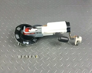 Honda VFR 800 X Crossrunner 2011 - 2014 Fuel Pump Petrol Pump with Nuts - Picture 1 of 20