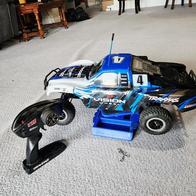 Traxxas Slash VXL 2WD Short Course Truck w/ Controller (works) - Image 1 of 4