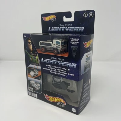 Hot Wheels Disney RC Car Buzz LightYear 1:64 Scale Remote Control Cars Model Toy - Image 1 of 4