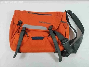 NWT Patagonia Messenger Bag - Picture 1 of 6