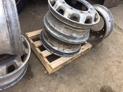 Speedline  Alloy Truck Wheels - Image 1 of 4