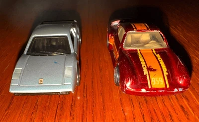 Vintage Hot Wheels Racing Cars Porsche 1977 & Ferrari 1987 Solid Die 1:64 - Image 1 of 4