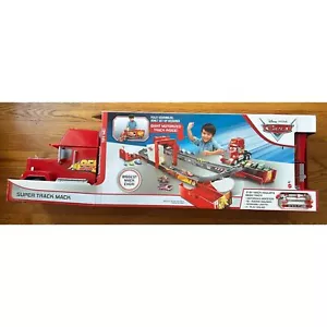 Disney Pixar Cars Super Track Mack 2 in 1 Trasformazione Camion e Pista Set NUOVO - Foto 1 di 7