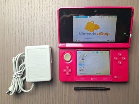 Nintendo 3DS Gloss Pink Region Free Console 16GB Tested w/ Charger Stylus