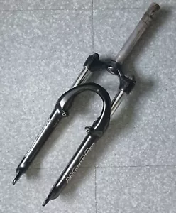 SR Suntour XC60 Suspension Forks For 26 Inch Wheels - Picture 1 of 11