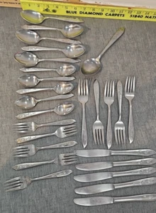 26 Piece Standard Stainless Steel Flatware - Japan - Pattern unknown Rose maybe? - Picture 1 of 13