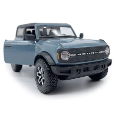 1/24 Scale Ford Bronco Badlands Model Car Metal Diecast Collectible Vehicle Blue - Image 1 of 4