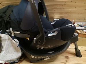 Cybex Babyschale mit Base (Isofix) - Bild 1 von 6
