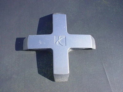 Saturn ION OEM Wheel Center Cap Dark Gray Finish 9594690 — 第 1/2 张图片