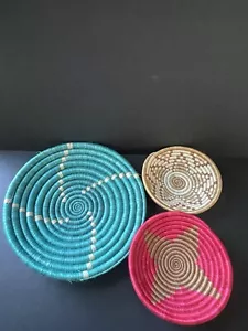 Handgefertigte aufgerollte afrikanische Korb Stamm handgewebte Schale Wandbehang Set (3) - Bild 1 von 9