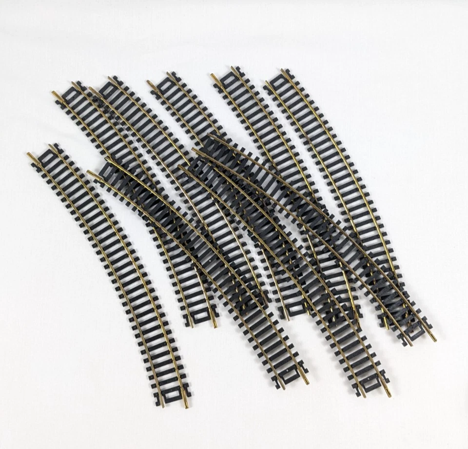 TYCO HO Scale Train Tracks Lot Of 18" Radius Full Curve Tracks x9 Used - Image 1 of 1