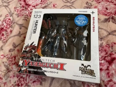 Kaiyodo Revoltech Yamaguchi Monster Hunter No.123 Hunter male swordsman Japan - Изображение 1 из 4