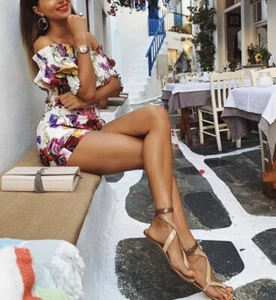 Dolce & Gabbana Floral Rose Print Sets, Off-Shoulder Top und Shorts, 42 IT - Bild 1 von 24