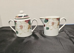 Vintage Tienshan Fine China Magnolia Cream & Sugar Set - Picture 1 of 1
