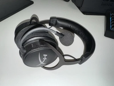 Wireless HyperX Cloud Gaming mit Bluetooth Dongle und Mikrofon | Headset Schwarz - Bild 1 von 4