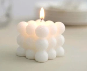 NEU ~ Deko Paraffin Wachskerze Bubble Cube Design weiß - unparfümiert _ - Bild 1 von 1